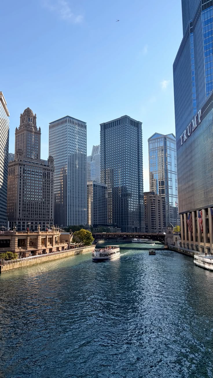 Chicago River Architecture Cruise