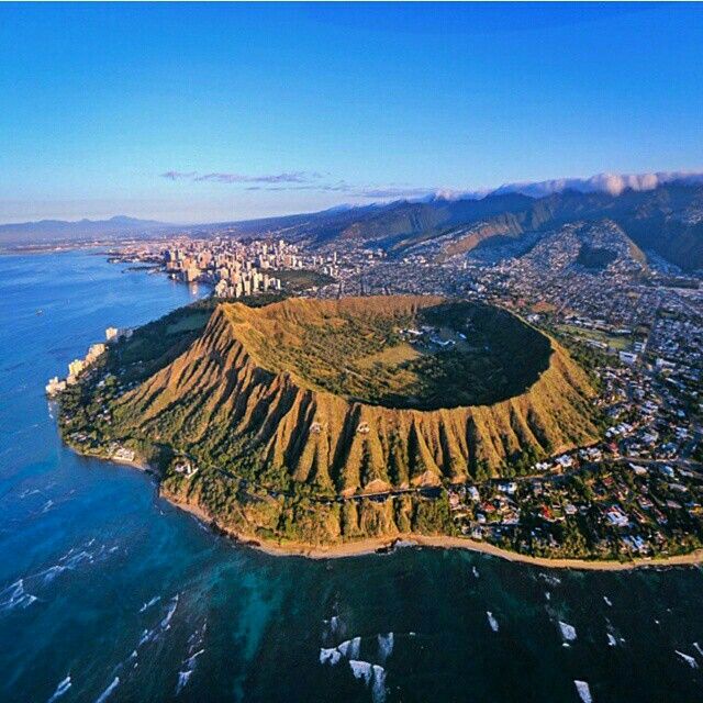 Diamond Head / Leahi