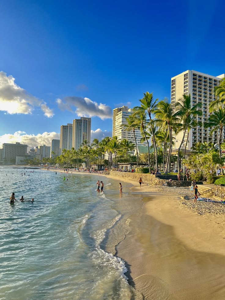 Waikiki Beach